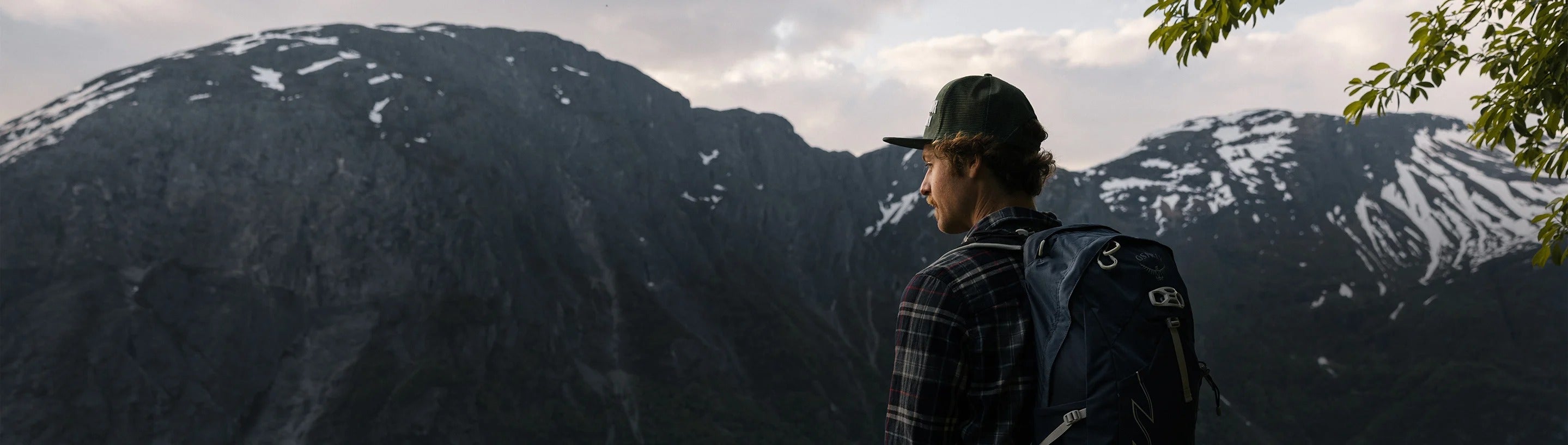 Men's Hiking Packs Banner image