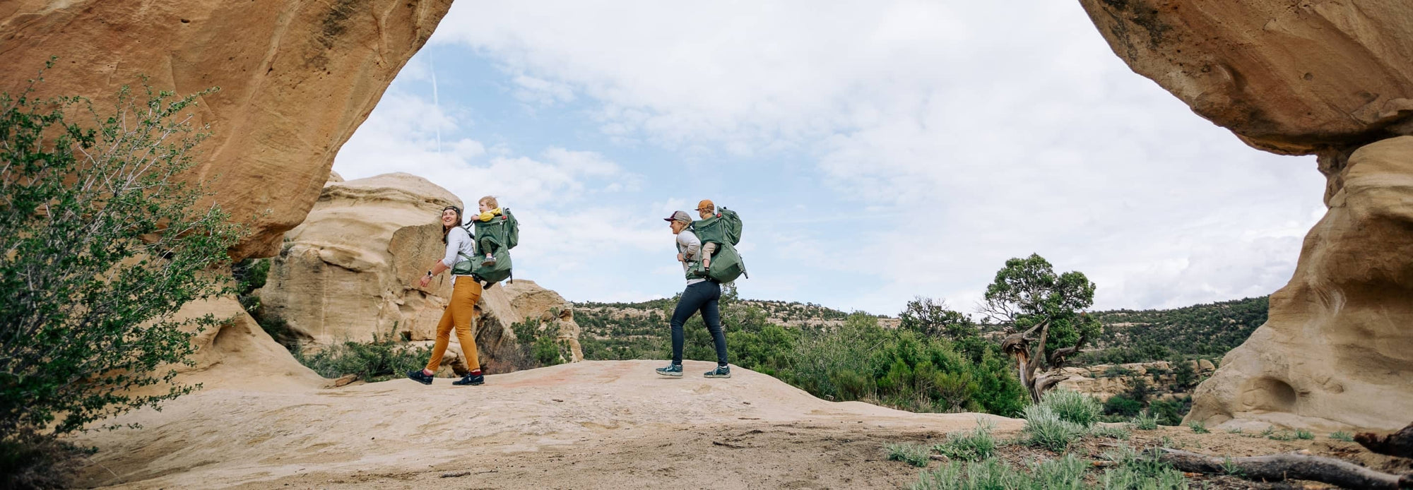 Poco™ Child Carriers Banner image