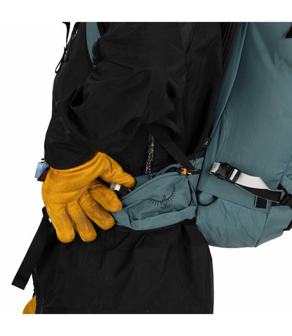 Soelden 32L Ski & Snowboard Backpack