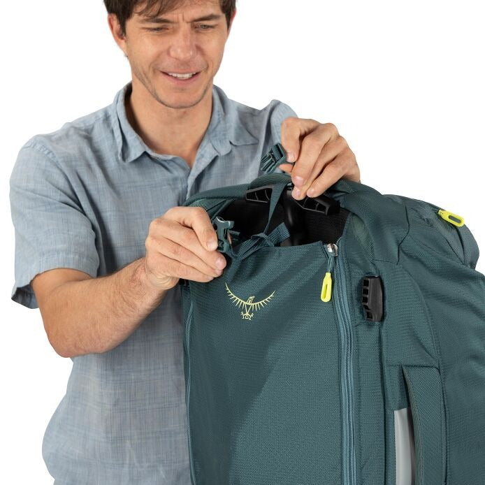 Farpoint™ Fairview™ Carry-On Wheeled Travel Pack 21.5"/36L